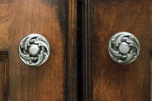 Traditional Cabinets